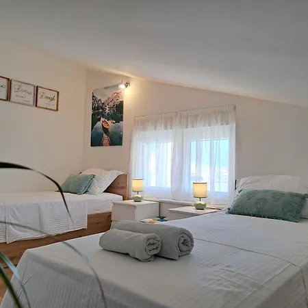 Apartment Jimmi *
