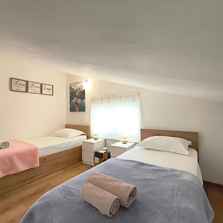 Apartment Jimmi *